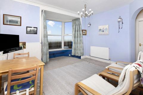 1 bedroom flat for sale - Marine Parade, Dawlish, EX7