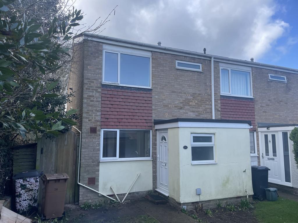 Boswells Drive, Chelmsford CM2 3 bed end of terrace house £1,395 pcm