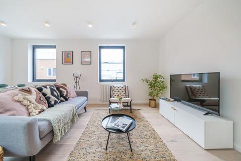 Flat 5, Minard Court, 160 Ravenscroft Road, Beckenham, BR3 4TW