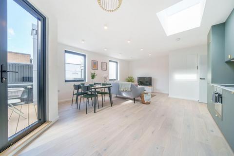 Flat 5, Minard Court, 160 Ravenscroft Road, Beckenham, BR3 4TW