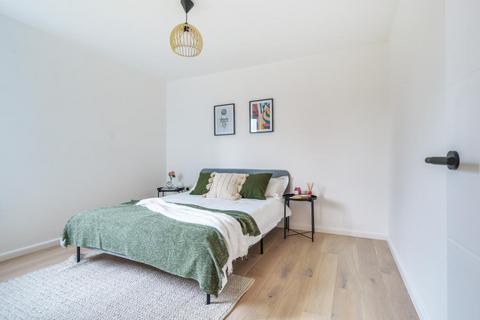 1 bedroom flat for sale - Ravenscroft Road, Beckenham