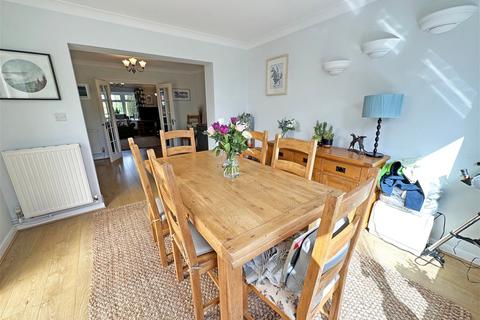 86 Earlswood Common, Earlswood, Solihull, B94 5SJ