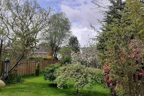 86 Earlswood Common, Earlswood, Solihull, B94 5SJ