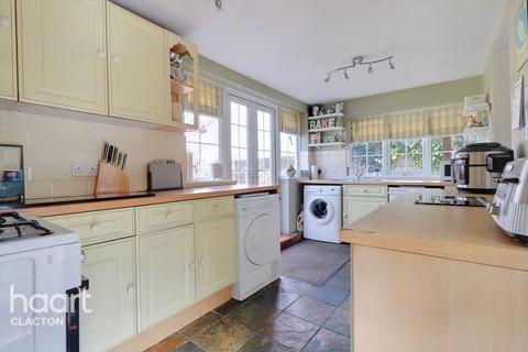135 Clacton Road, St Osyth, Clacton-on-sea, CO16 8PR