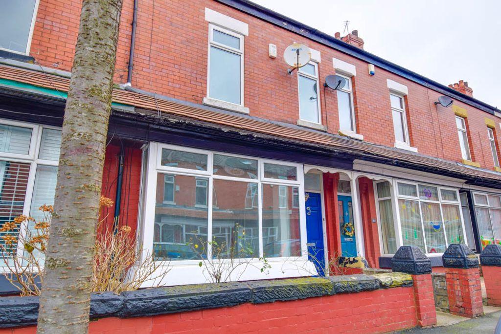 Moreton Avenue, Stretford M32 8BQ 3 bed terraced house £1,100 pcm (£