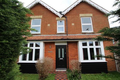 4 bedroom detached house for sale - HAMBLEDON ROAD, DENMEAD