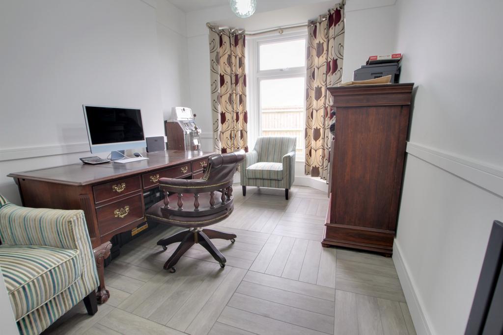 Study/bedroom