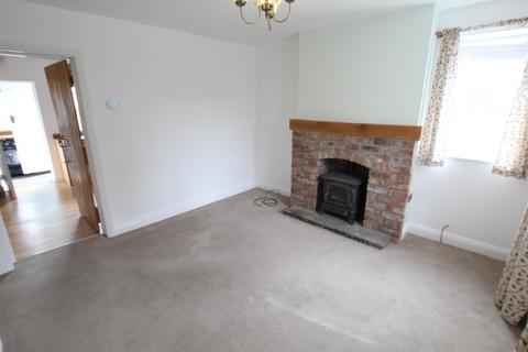2 bedroom end of terrace house to rent - Main Street, Brantingham, Brough, East Riding of Yorkshire, UK, HU15