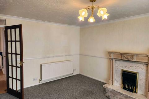 3 bedroom semi-detached house to rent, Little Breach, Chichester