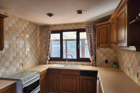 3 bedroom semi-detached house to rent, Little Breach, Chichester