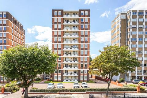 2 bedroom apartment to rent, Grand Avenue, Hove, East Sussex, BN3