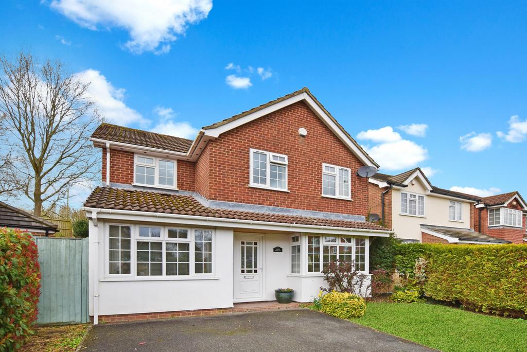 Hoppers Way, Singleton, Ashford, Kent... 4 bed detached house for sale £425,000