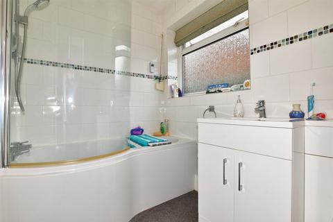 14 Dorcas Gardens, Broadstairs, CT10 1BS