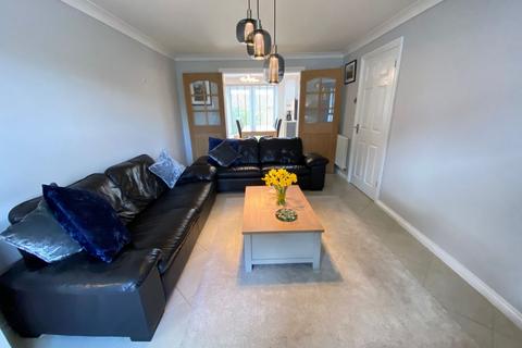 4 Battalion Drive, Wootton, Northampton, NN4 6RB
