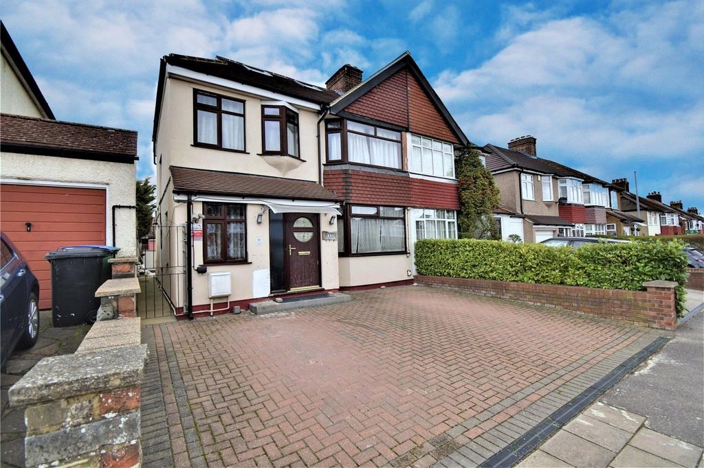 Watford, Hertfordshire WD24 4 bed semidetached house for sale £730,000