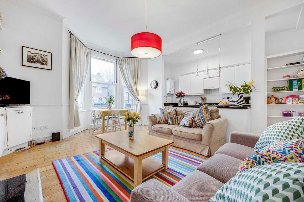 Lewin Road, Streatham 3 bed flat for sale £600,000