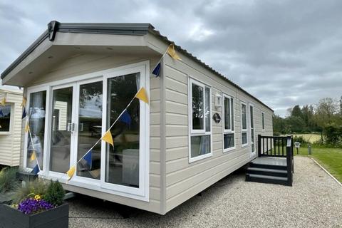 2 bedroom lodge for sale, Golden Leas Holiday Park