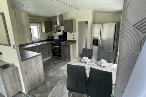 2 bedroom lodge for sale, Golden Leas Holiday Park