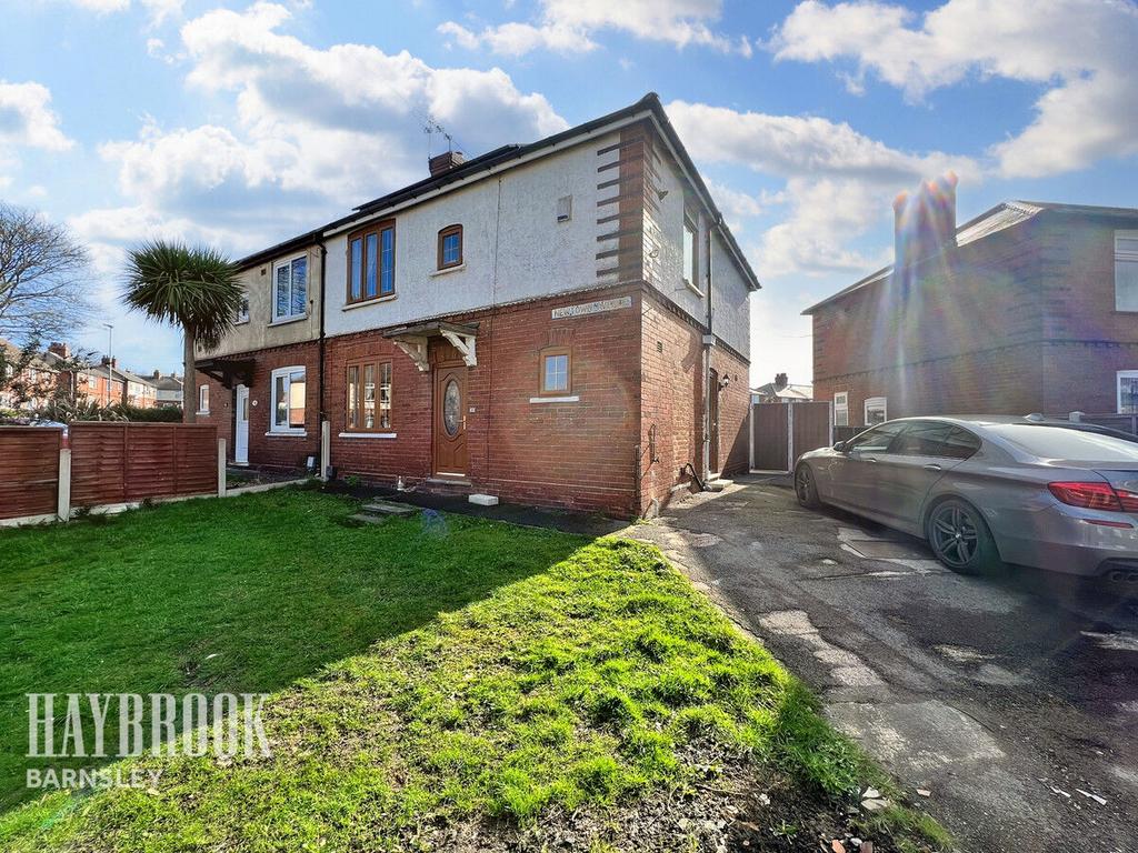 Newtown Avenue, Cudworth 3 bed semidetached house for sale £170,000