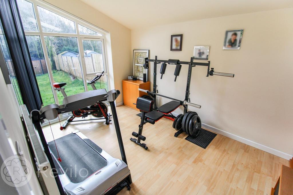 Bedroom, Home Office or Gym