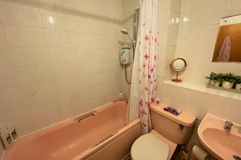 57 Keeling Way, Attleborough, NR17 1YF