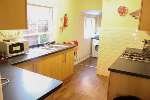 8 Middle Street, Worcester, WR1 1NQ