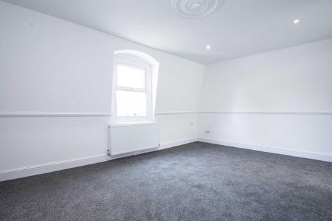 2 bedroom flat to rent, Railton Road Herne Hill