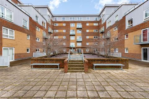 121 Cherrydown East, Basildon, SS16 5GL