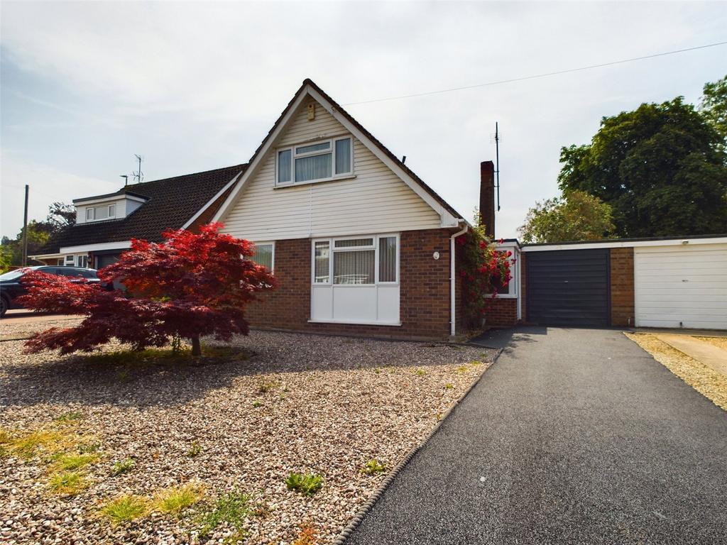 St. Barnabas Close, Gloucester, Gloucestershire, GL1 3 bed detached