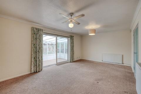 5 Alveley Close, Redditch, B98 0JD