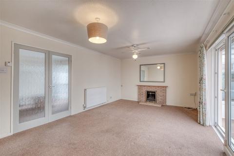 5 Alveley Close, Redditch, B98 0JD