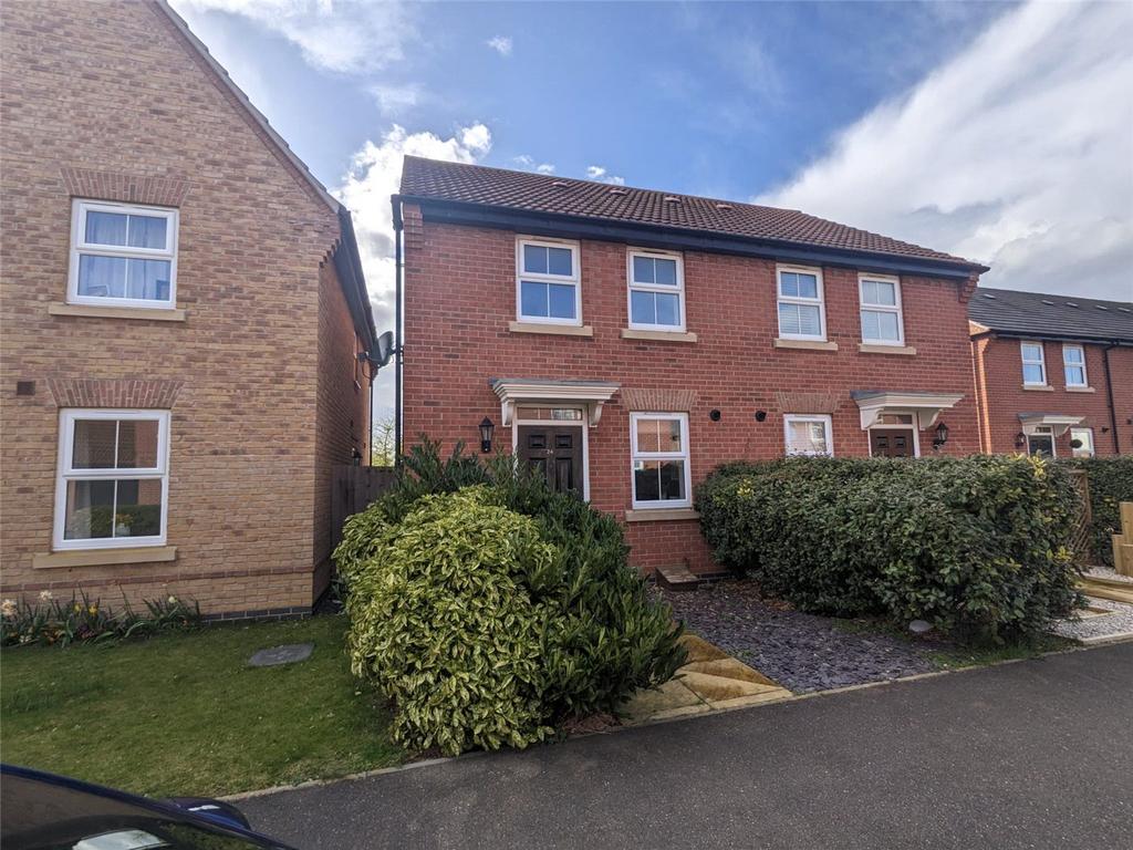 Selemba Way, Greylees, Sleaford, Lincolnshire, NG34 2 bed semi-detached ...