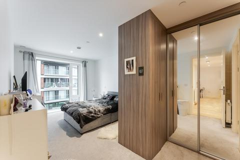 2 bedroom flat for sale - Deveraux House, Duke of Wellington Avenue, London, SE18