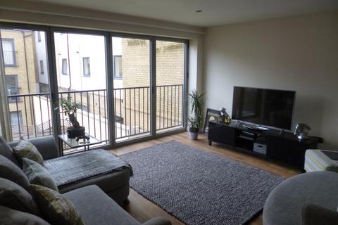 2 bedroom flat to rent - Loates Lane, Watford, WD17