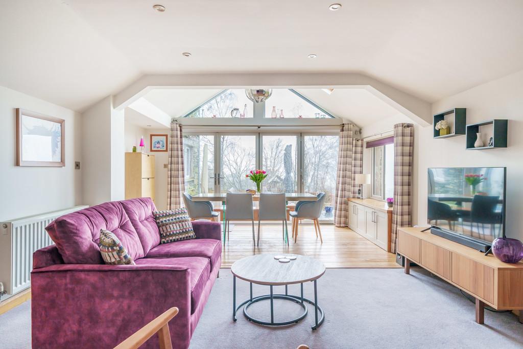 Open Plan Living/ Dining Area