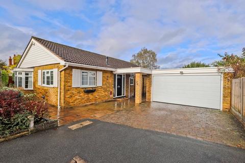 26 Eastfields, Pinner, HA5 2SR