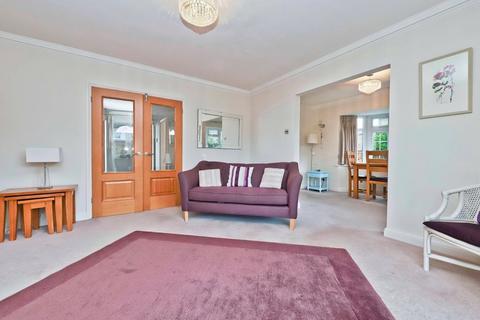 26 Eastfields, Pinner, HA5 2SR