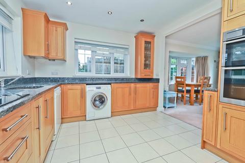 26 Eastfields, Pinner, HA5 2SR