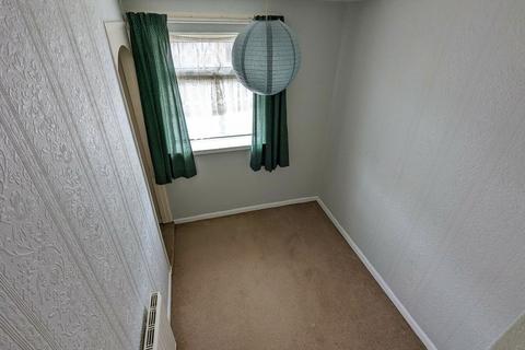 5 Arlescote Road, Solihull, B92 9HX