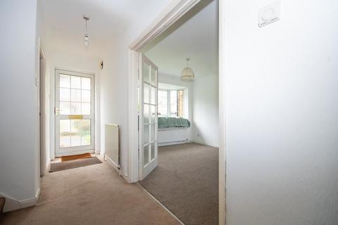 38 Wakehams Hill, Pinner, HA5 3BQ