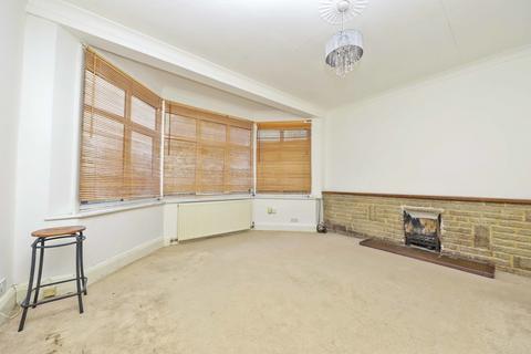 12 West End Court, Pinner, HA5 1BP