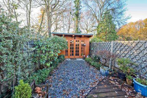 47 Waxwell Lane, Pinner, HA5 3EJ