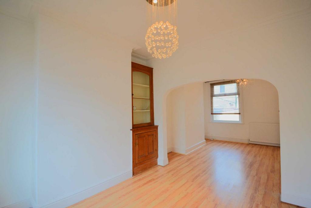 Stapleton Street, Salford 2 bed terraced house to rent £950 pcm (£219 pw)