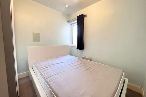 2 bedroom apartment to rent, Park Lane, East Croydon