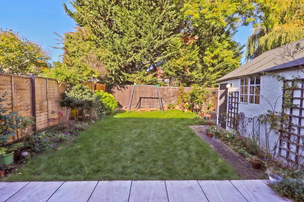 Elm Avenue, Ruislip HA4 4 bed semidetached house for sale £850,000