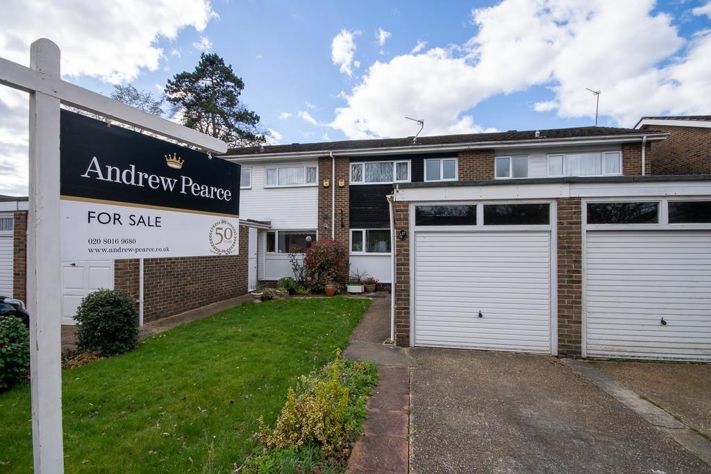 Farthings Close, Pinner HA5 3 bed terraced house for sale £549,950