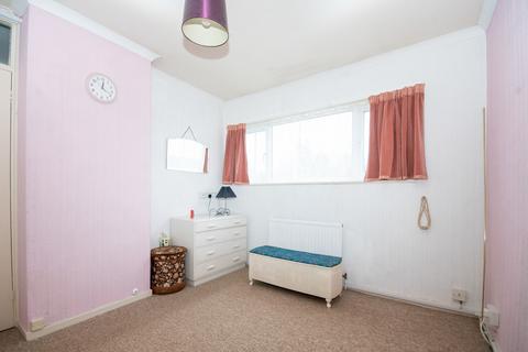 17 Farthings Close, Pinner, HA5 2QR