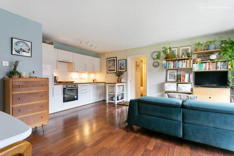 1 bedroom apartment for sale - Russet Crescent, Islington, London, N7