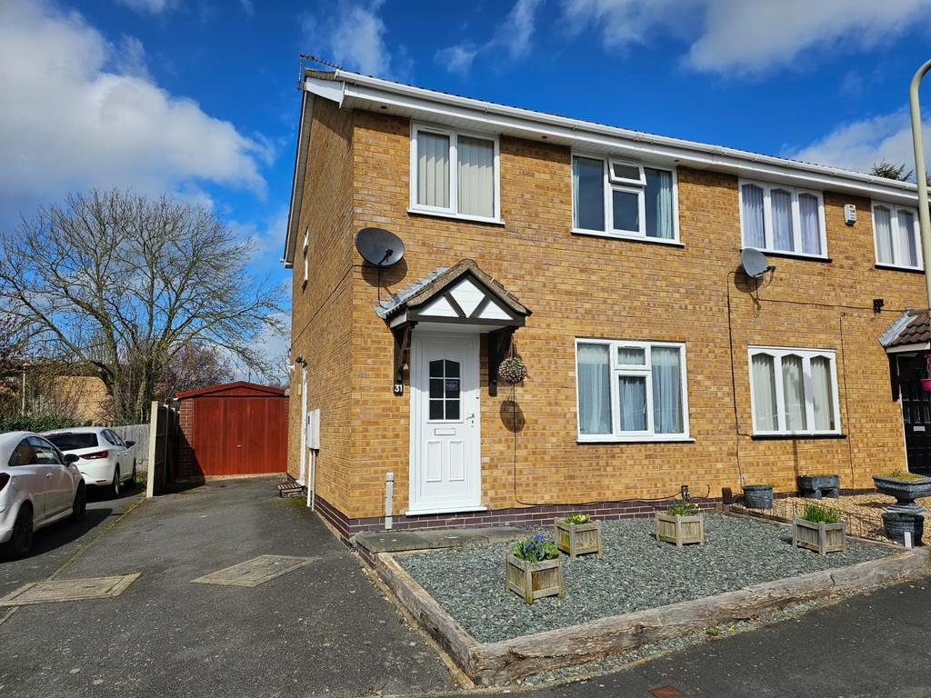 Hawthorn Drive, Melton Mowbray 3 bed semidetached house for sale £