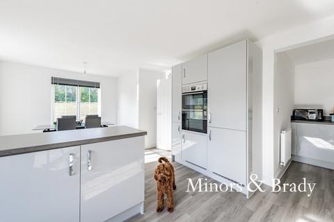 22 Apollo Crescent, Norwich, NR5 0WG